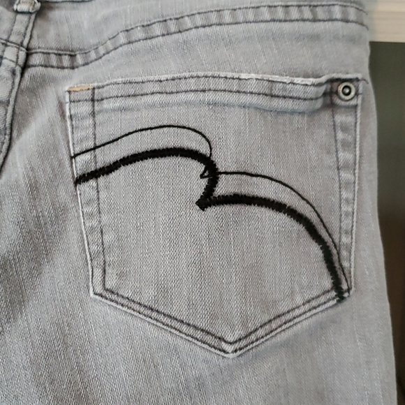 Brody Jeans - Picture 4 of 6